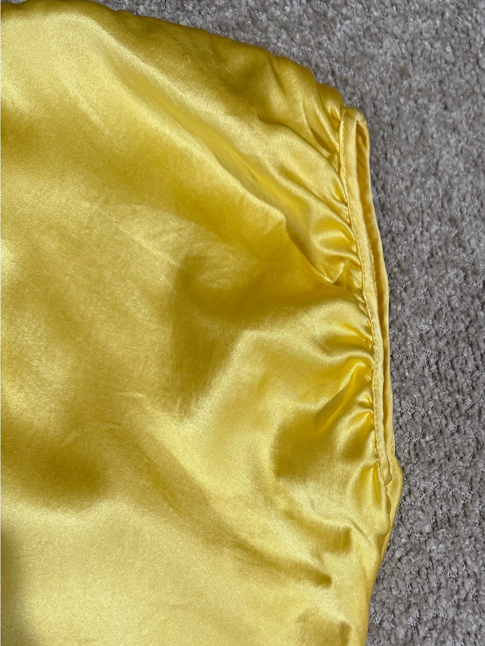 Cache Yellow Open -Back Top - Picture 6 of 10